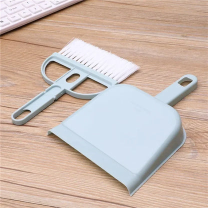 Mini Desktop Cleaning Set – Small Broom and Dustpan for Keyboards, Cat & Hamster Areas, and Pet Care